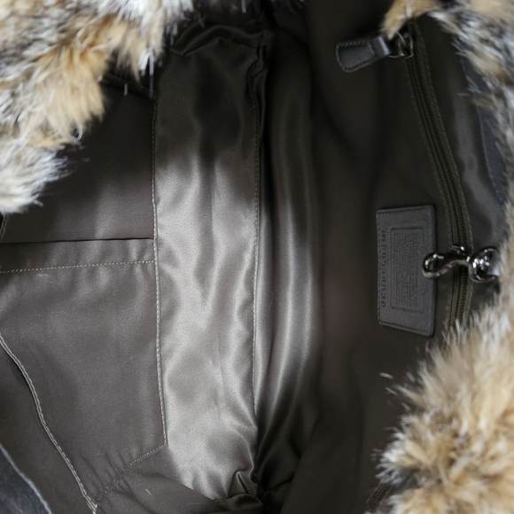 Coach Beige Tote with Fur Trim - Picture 5 of 13